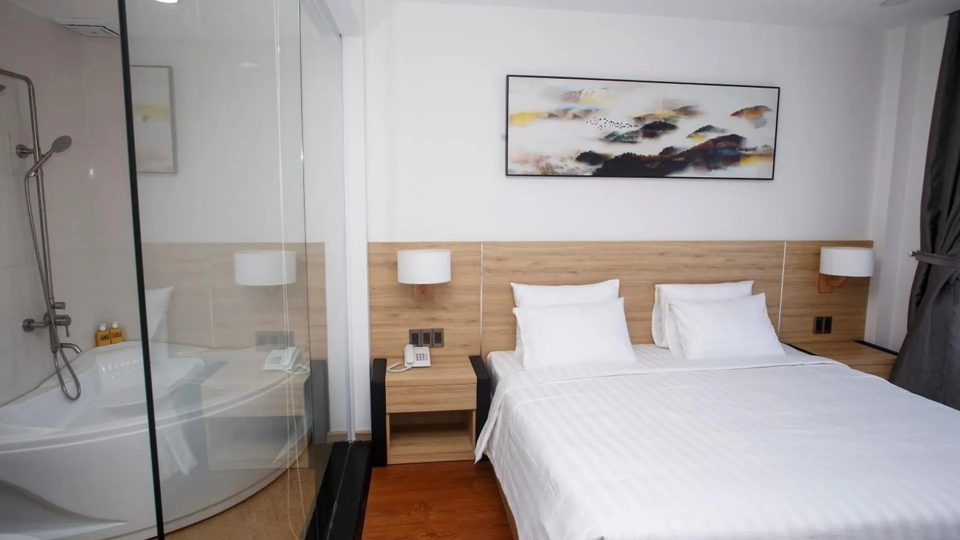 Hotel Lily Apartment Nha Trang